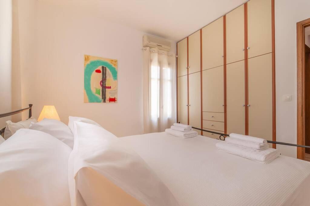 Seaview Stylish Flat In Andros - Walk To Beach Eksteriør bilde