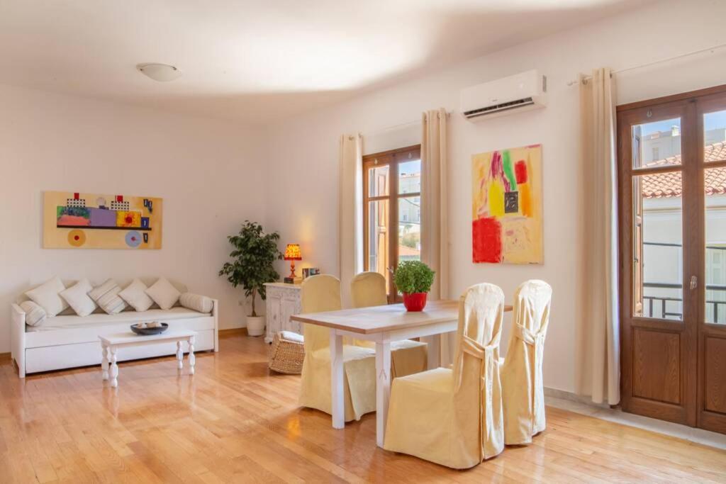 Seaview Stylish Flat In Andros - Walk To Beach Eksteriør bilde